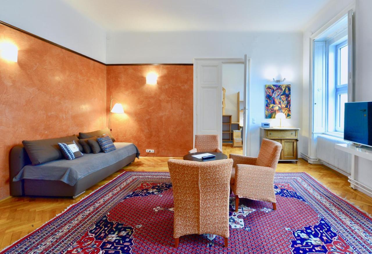 Stylish, Cosy & Central "Self-Check-In" Apartment Wina Bagian luar foto