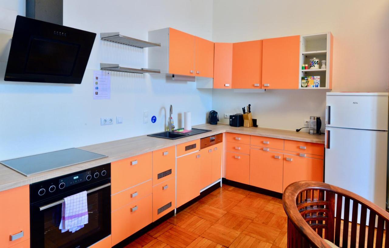 Stylish, Cosy & Central "Self-Check-In" Apartment Wina Bagian luar foto