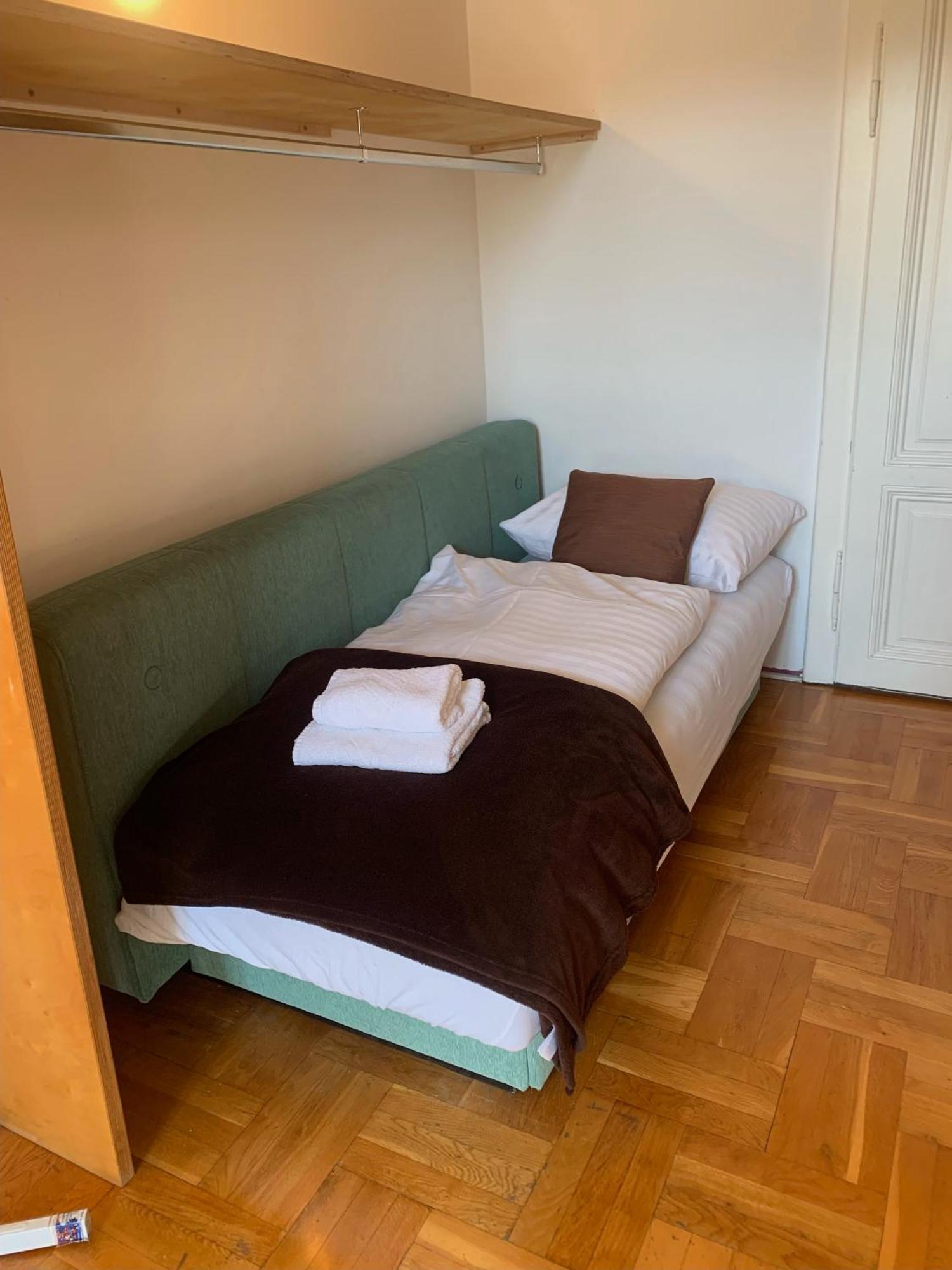 Stylish, Cosy & Central "Self-Check-In" Apartment Wina Bagian luar foto