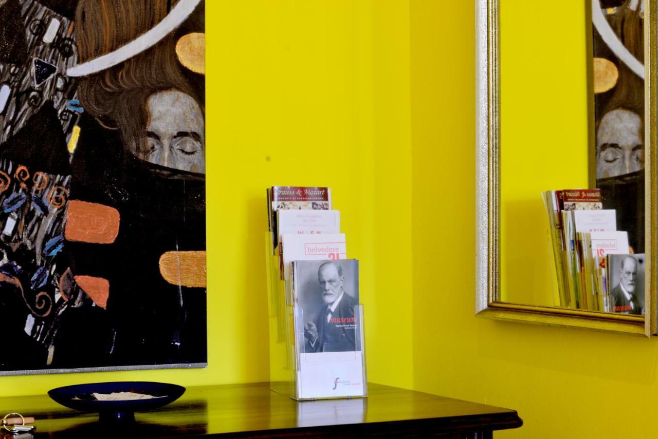 Stylish, Cosy & Central "Self-Check-In" Apartment Wina Bagian luar foto